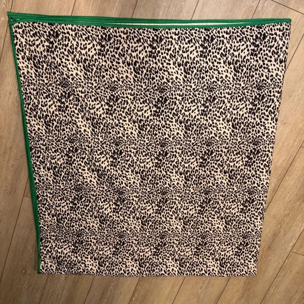Vince Camuto Black White Leopard Quilt Queen